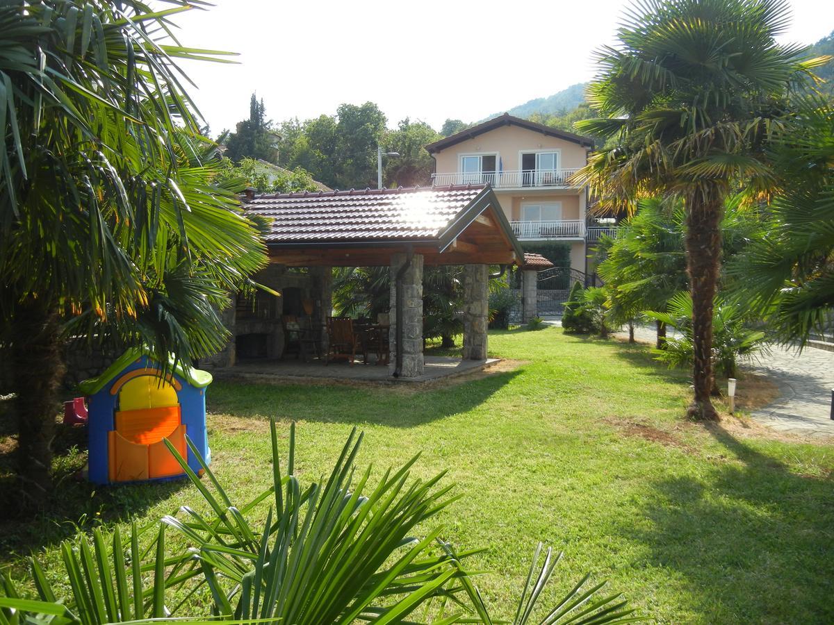 Villa Laurea Laurana Esterno foto